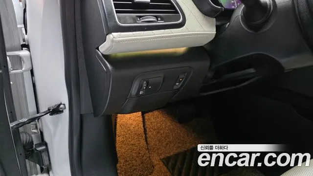 2017 Renault SM6 2.0 GDe RE Sold VIN KNMA4C2BMHP041993 – interior seats
