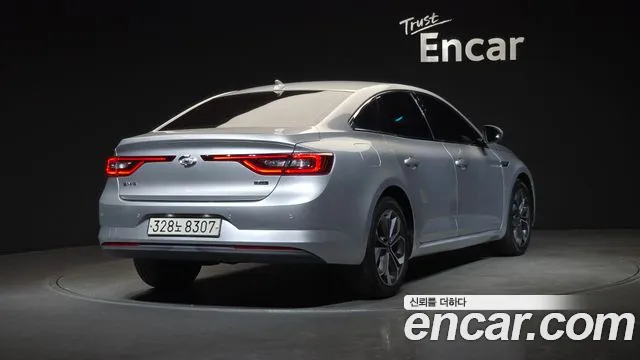2019 Renault SM6 2.0 GDe LE Sold VIN KNMA4C2BMKP064893 – trunk area 2019 Renault SM6 2.0 GDe LE Sold VIN KNMA4C2BMKP064893 – trunk area