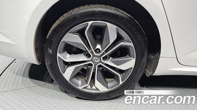 2019 Renault SM6 2.0 GDe LE Sold VIN KNMA4C2BMKP068120 – engine bay