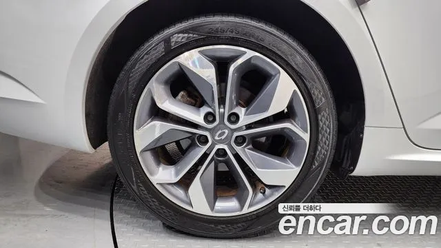 2019 Renault SM6 2.0 GDe LE Sold VIN KNMA4C2BMKP070176 – photo 21 2019 Renault SM6 2.0 GDe LE Sold VIN KNMA4C2BMKP070176 – photo 21
