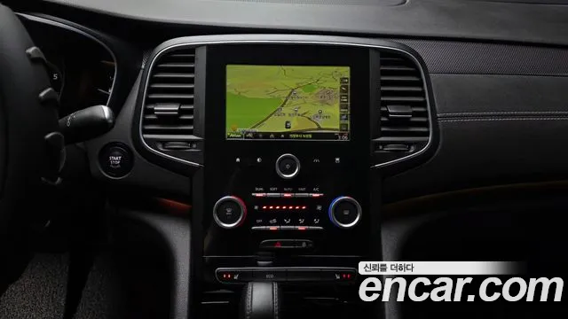 2017 Renault SM6 2.0 LPe LE (Disabled) Sold VIN KNMA4C2CMHP013536 – side profile