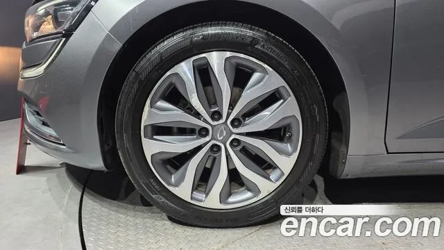 2017 Renault SM6 2.0 LPe LE (Disabled) Sold VIN KNMA4C2CMHP013536 – undercarriage