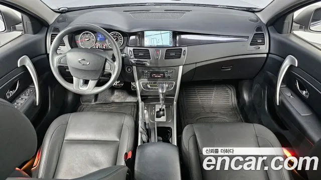 2018 Renault SM5 Nova LPLi Texi tental car DLX Sold VIN KNMA4C2CMJP067534 – exterior detail