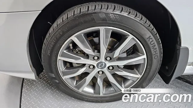 2018 Renault SM5 Nova LPLi Texi tental car DLX Sold VIN KNMA4C2CMJP067534 – trunk area