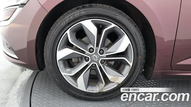 2019 Renault SM6 2.0 LPe LE (Disabled) Sold VIN KNMA4C2CMKP023002 – undercarriage