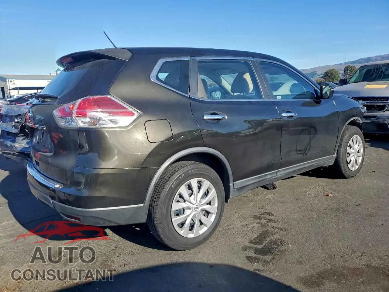 2015 NISSAN ROGUE Damaged VIN KNMAT2MT1FP505119 – side profile