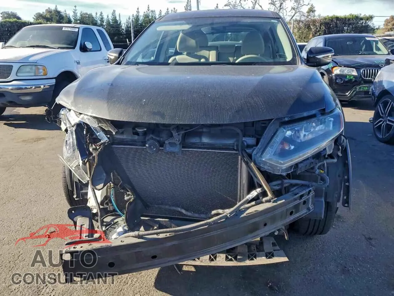 2015 NISSAN ROGUE Damaged VIN KNMAT2MT1FP505119 – interior seats