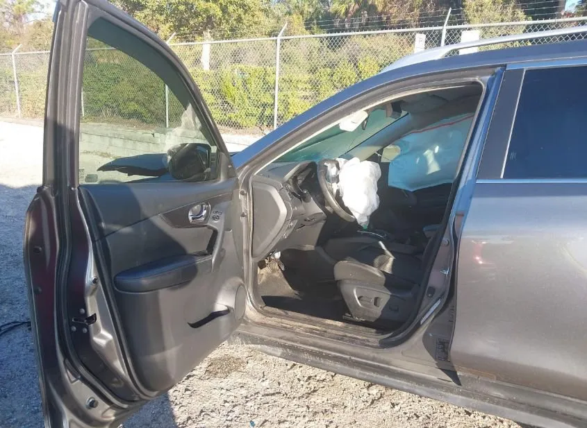 2018 NISSAN Rogue Used VIN KNMAT2MT1JP614608 – undercarriage