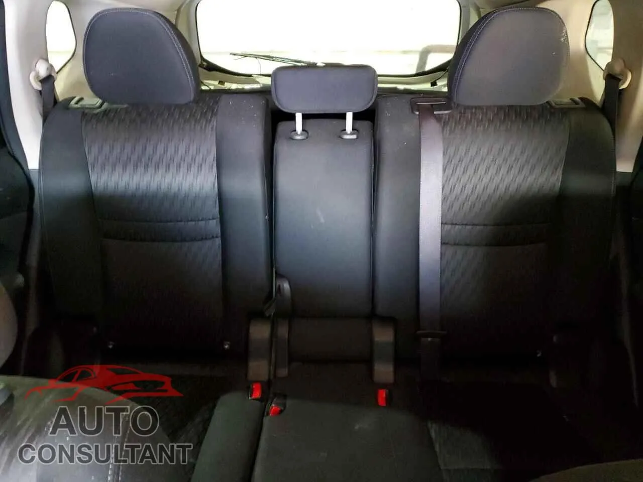 2018 NISSAN ROGUE Damaged VIN KNMAT2MV3JP577045 – odometer reading