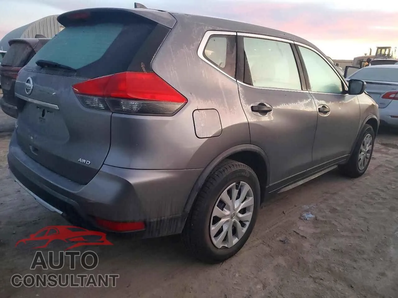 2017 NISSAN ROGUE Damaged VIN KNMAT2MV7HP558685 – side profile