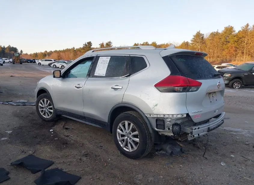 2018 NISSAN Rogue Used VIN KNMAT2MV8JP517682 – trunk area