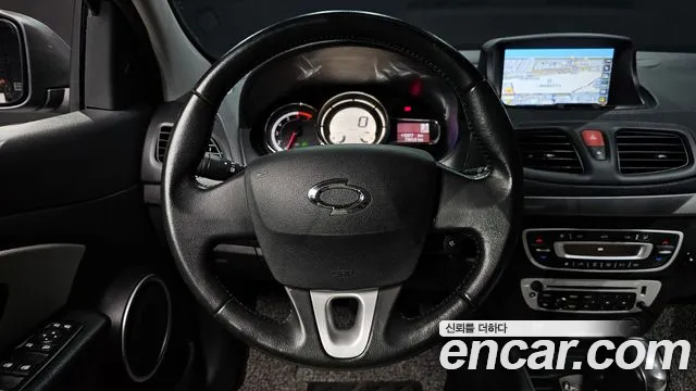 2017 Renault Sm3 Neo Re Sold VIN KNMC4C2HMHP200319 – front exterior