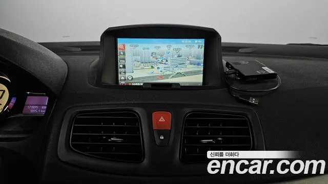 2017 Renault SM3 Neo SE Sold VIN KNMC4C2HMHP201620 – rear exterior