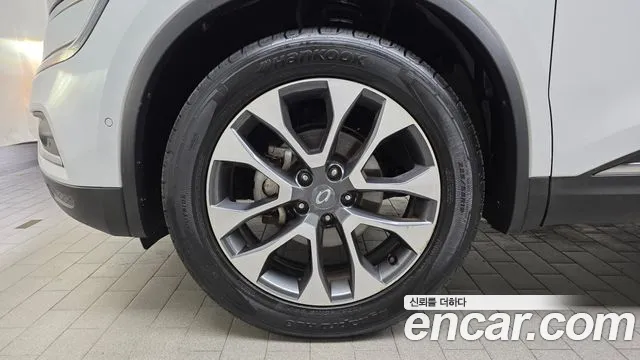 2019 Renault QM6 Gasoline 2WD RE Signature Sold VIN KNME5C2B7KP015693 – trunk area 2019 Renault QM6 Gasoline 2WD RE Signature Sold VIN KNME5C2B7KP015693 – trunk area