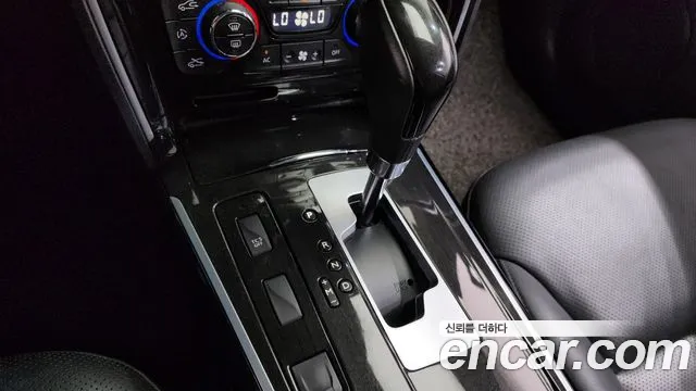 2017 Renault SM7 Nova LPLI 2.0 LPe Disabled Sold VIN KNMG4C2CMHP011752 – interior seats