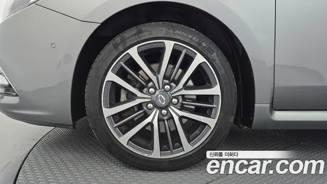 2017 Renault SM7 Nova LPLI 2.0 LPe Disabled Sold VIN KNMG4C2CMHP012087 – interior seats