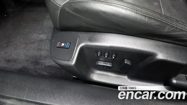 2018 Renault SM7 Nova LPLI 2.0 LPe Disabled Sold VIN KNMG4C2CMJP016328 – interior seats