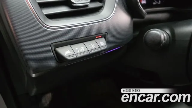 2020 Renault XM3 1.3 TCe RE Signature Sold VIN KNMK5B2RMLP011146 – interior seats