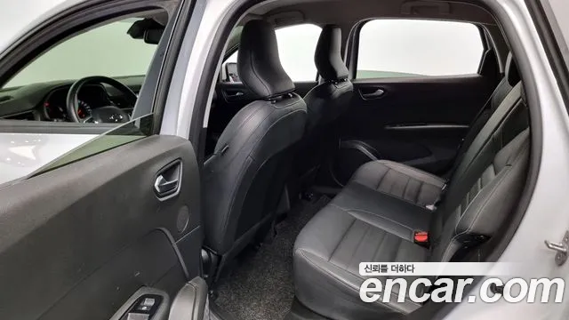 2020 Renault XM3 1.6 GTe LE Sold VIN KNMK5C2HMLP001828 – trunk area