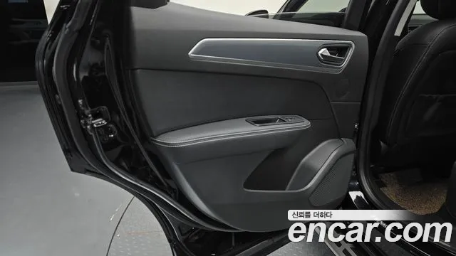 2023 Renault XM3 1.6 GTe RE Sold VIN KNMK5C2HMPP028390 – trunk area