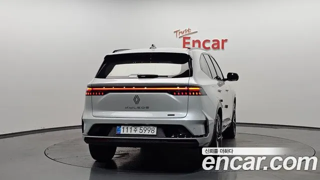 2025 Renault Grand Koleos 1.5 E-TECH Iconic 2WD Sold VIN KNMP5B2U0SP032954 – interior seats