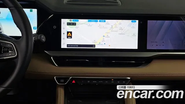 2025 Renault Grand Koleos 1.5 E-TECH Iconic 2WD Sold VIN KNMP5B2U1SP035944 – photo 14