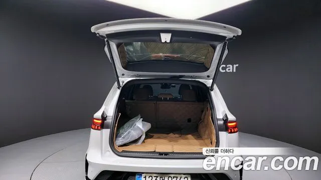 2025 Renault Grand Koleos 1.5 E-TECH Iconic 2WD Sold VIN KNMP5B2U3SP040255 – side profile 2025 Renault Grand Koleos 1.5 E-TECH Iconic 2WD Sold VIN KNMP5B2U3SP040255 – side profile