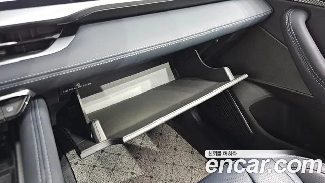 2025 Renault Grand Koleos 1.5 E-TECH Iconic 2WD Sold VIN KNMP5B2U6SP041156 – exterior detail