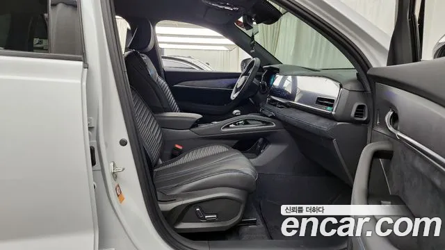 2025 Renault Grand Koleos 1.5 E-TECH Esprit Alphine 2WD Sold VIN KNMP5B2U9SP042317 – interior seats