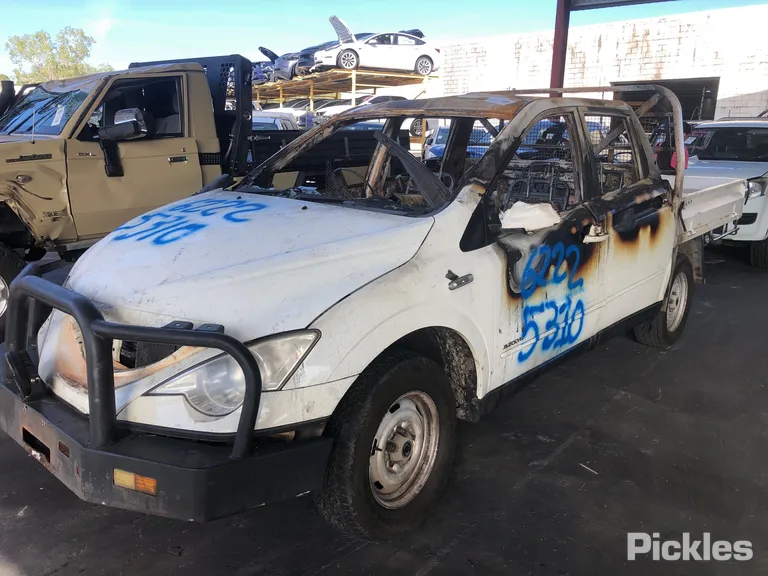 null   Used VIN KPADA1EKSBP103489 – engine bay