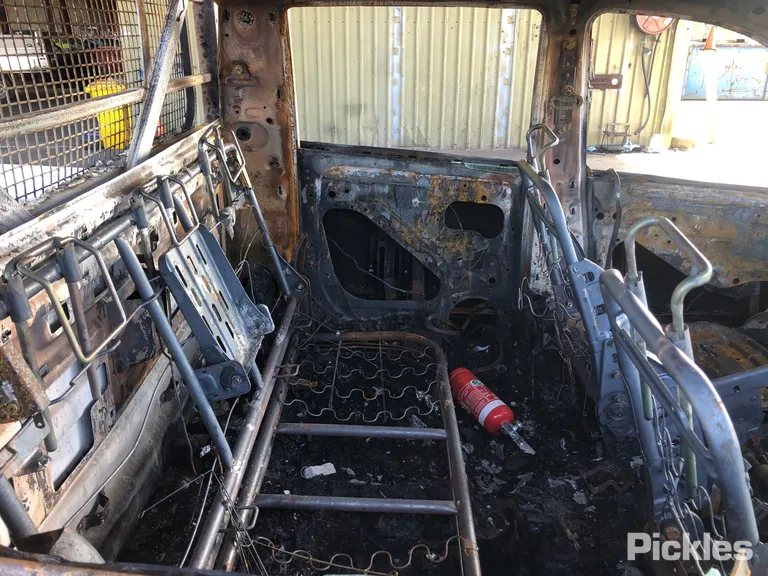 null   Used VIN KPADA1EKSBP103489 – trunk area
