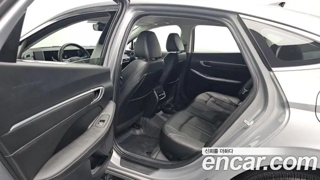 2025 Hyundai Sonata The Edge (DN8) 2.0 LPG(Taxi) Sold VIN LBEDNALEBSY032360 – side profile
