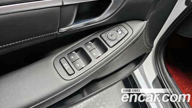 2025 Hyundai Sonata The Edge (DN8) 2.0 LPG(Taxi) Sold VIN LBEDNALEBSY061015 – engine bay