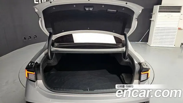 2025 Hyundai Sonata The Edge (DN8) 2.0 LPG(Taxi) Sold VIN LBEDNALEBSY063258 – engine bay