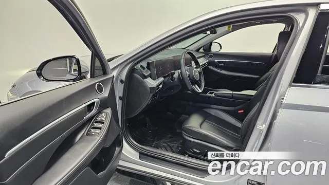 2026 Hyundai Sonata The Edge (DN8) 2.0 LPG(Taxi) Sold VIN LBEDNALEBTY086651 – trunk area