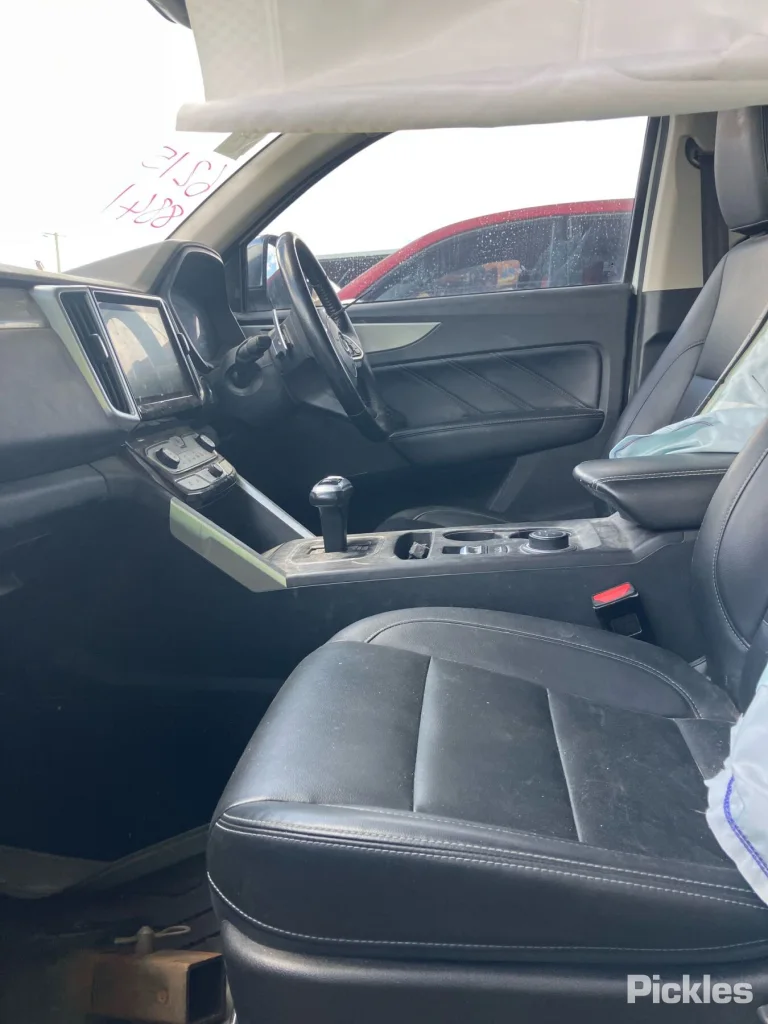 2022 GWM Ute Damaged VIN LGWDCF199NJ628351 – interior seats 2022 GWM Ute Damaged VIN LGWDCF199NJ628351 – interior seats