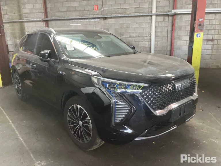 2023 Haval Jolion Damaged VIN LGWEEUA54NK636559 – trunk area 2023 Haval Jolion Damaged VIN LGWEEUA54NK636559 – trunk area