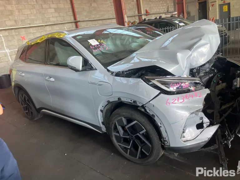 2023 BYD ATTO 3 Damaged VIN LGXCE4CB1P2103951 – side profile 2023 BYD ATTO 3 Damaged VIN LGXCE4CB1P2103951 – side profile