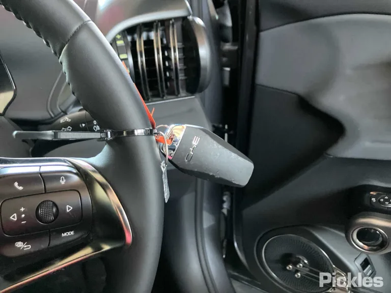 2025 BYD ATTO 3 Damaged VIN LGXCE4CB6S2172207 – dashboard
