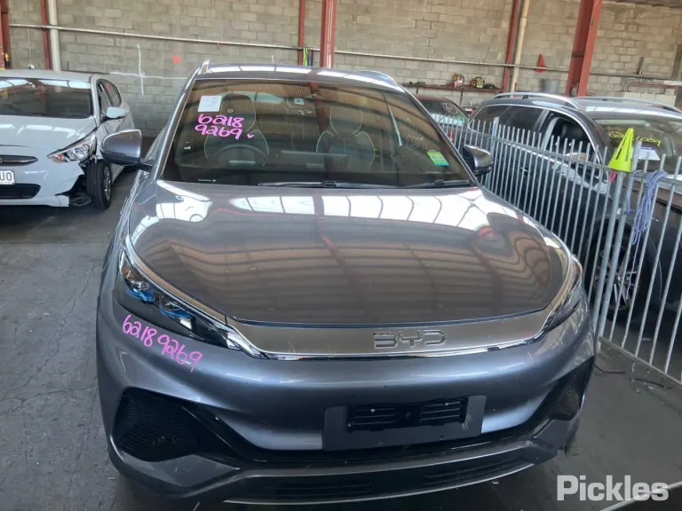 2025 BYD ATTO 3 Damaged VIN LGXCE4CB6S2172207 – photo 14