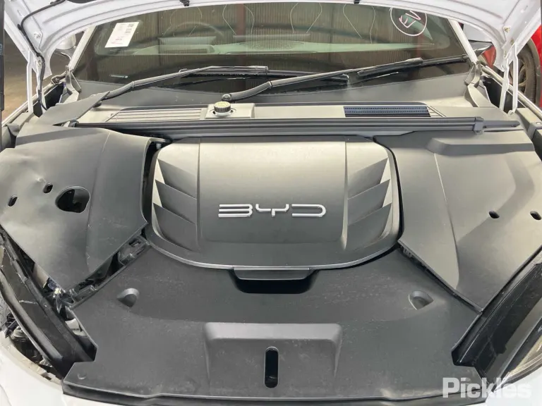2024 BYD Seal Damaged VIN LGXCF6CD4R2080758 – photo 12 2024 BYD Seal Damaged VIN LGXCF6CD4R2080758 – photo 12