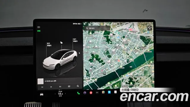 2025 Tesla Model 3 Long Range AWD Sold VIN LRW3E7EK5SC475658 – dashboard