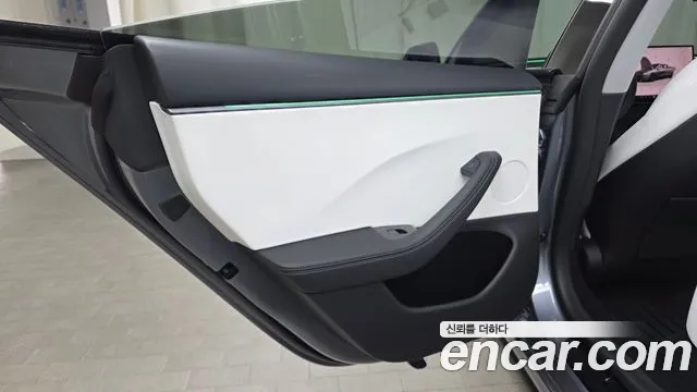 2025 Tesla Model 3 Long Range AWD Sold VIN LRW3E7EK7SC485060 – undercarriage