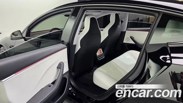 2024 Tesla Model 3 Performance AWD Sold VIN LRW3E7ET111111111 – photo 24 2024 Tesla Model 3 Performance AWD Sold VIN LRW3E7ET111111111 – photo 24