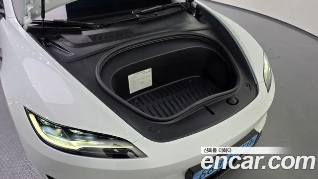 2025 Tesla Model 3 Performance AWD Sold VIN LRW3E7ET2SC507216 – exterior detail 2025 Tesla Model 3 Performance AWD Sold VIN LRW3E7ET2SC507216 – exterior detail