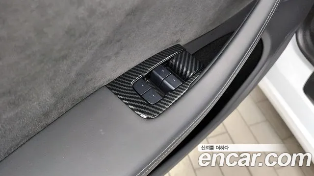 2024 Tesla Model 3 Performance AWD Sold VIN LRW3E7ET3RC179055 – interior seats