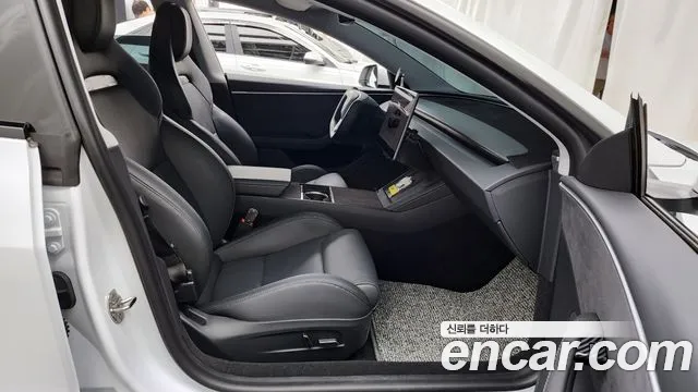 2024 Tesla Model 3 Performance AWD Sold VIN LRW3E7ET3RC179055 – exterior detail