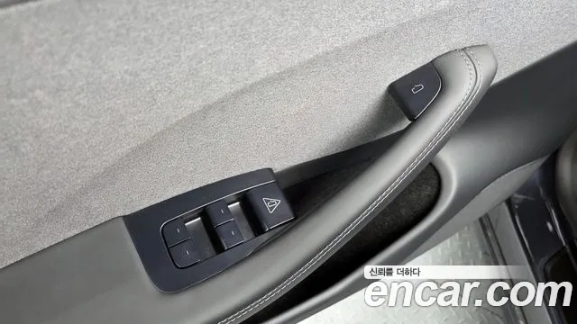 2025 Tesla Model 3 RWD Sold VIN LRW3E7FS3SC665070 – trunk area 2025 Tesla Model 3 RWD Sold VIN LRW3E7FS3SC665070 – trunk area