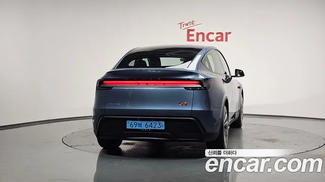 2025 Tesla Model Y Long Range Launch Edition AWD Sold VIN LRWYGCEK5SC977806 – dashboard