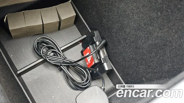 2025 Tesla Model Y RWD Sold VIN LRWYGCFJ2SC264884 – exterior detail